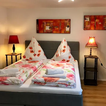 Luna - Und Zentral Im Renovierten Insel-altstadthaus Apartament